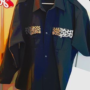 Mens Dress Shirt. Black with mess pockets. Extra large, ploy cotton mix